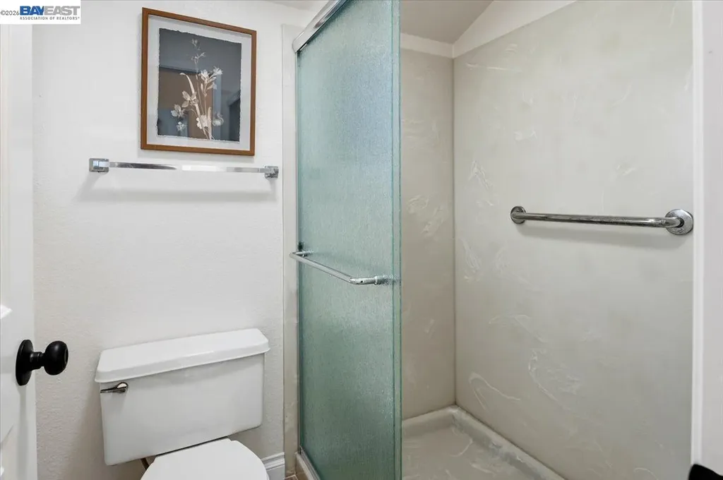 6086 Bellingham Drive Castro Valley CA 94552