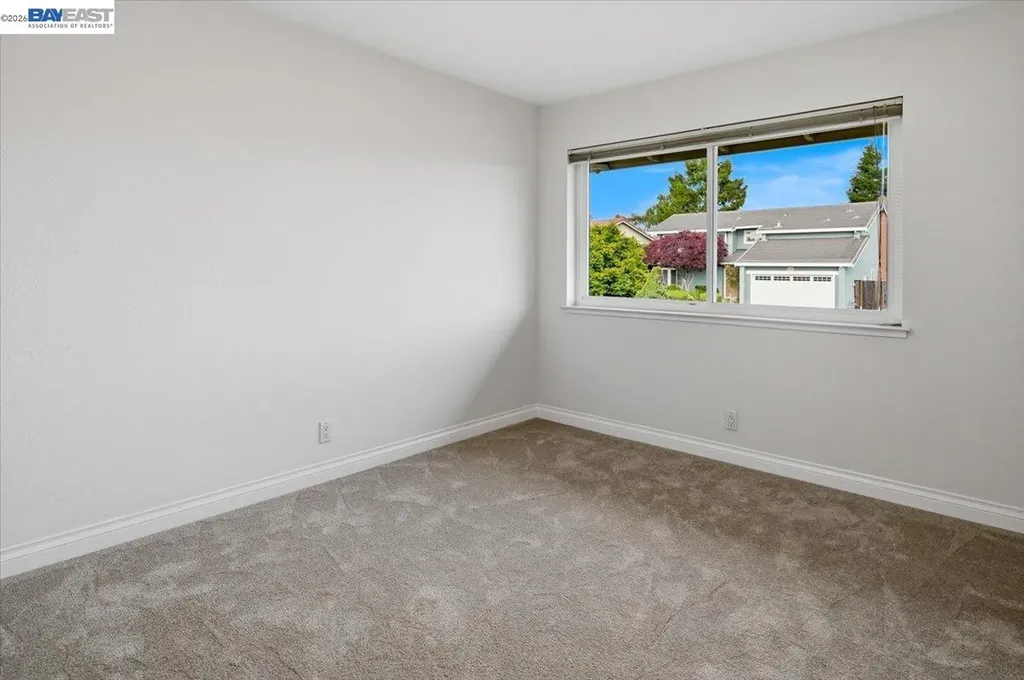 6086 Bellingham Drive Castro Valley CA 94552