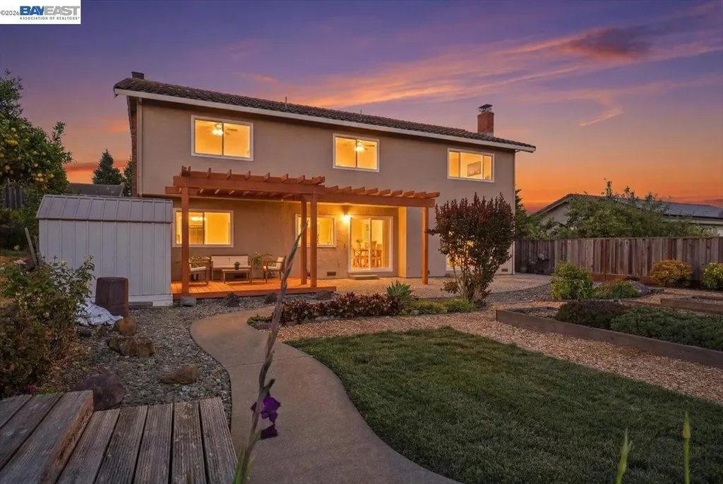 6086 Bellingham Drive Castro Valley CA 94552