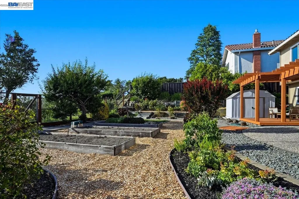 6086 Bellingham Drive Castro Valley CA 94552
