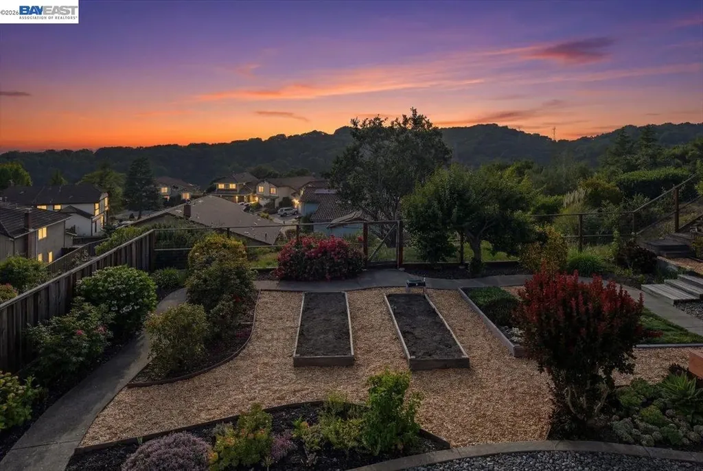 6086 Bellingham Drive Castro Valley CA 94552