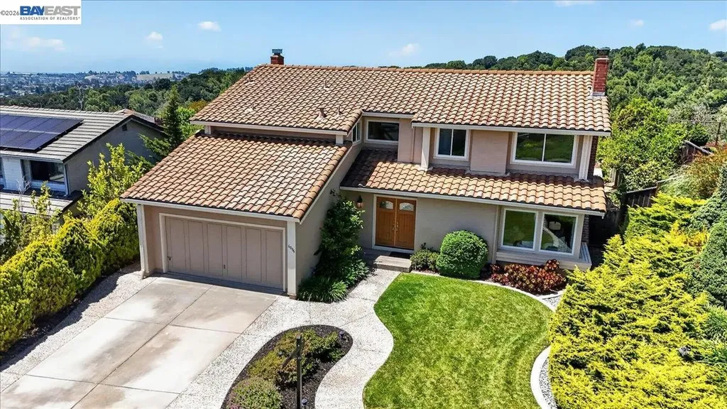 6086 Bellingham Drive Castro Valley CA 94552