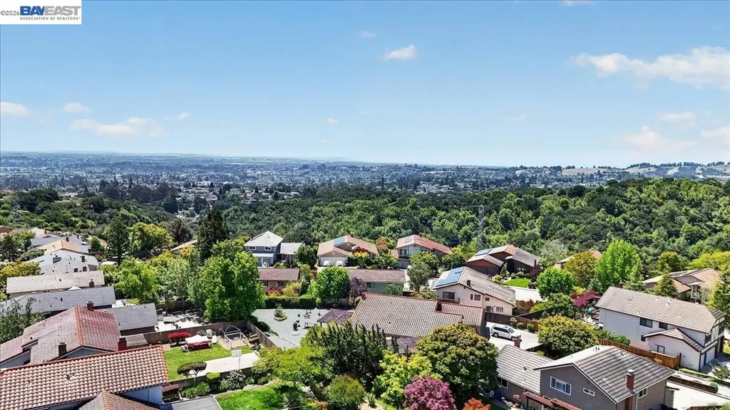 6086 Bellingham Drive Castro Valley CA 94552