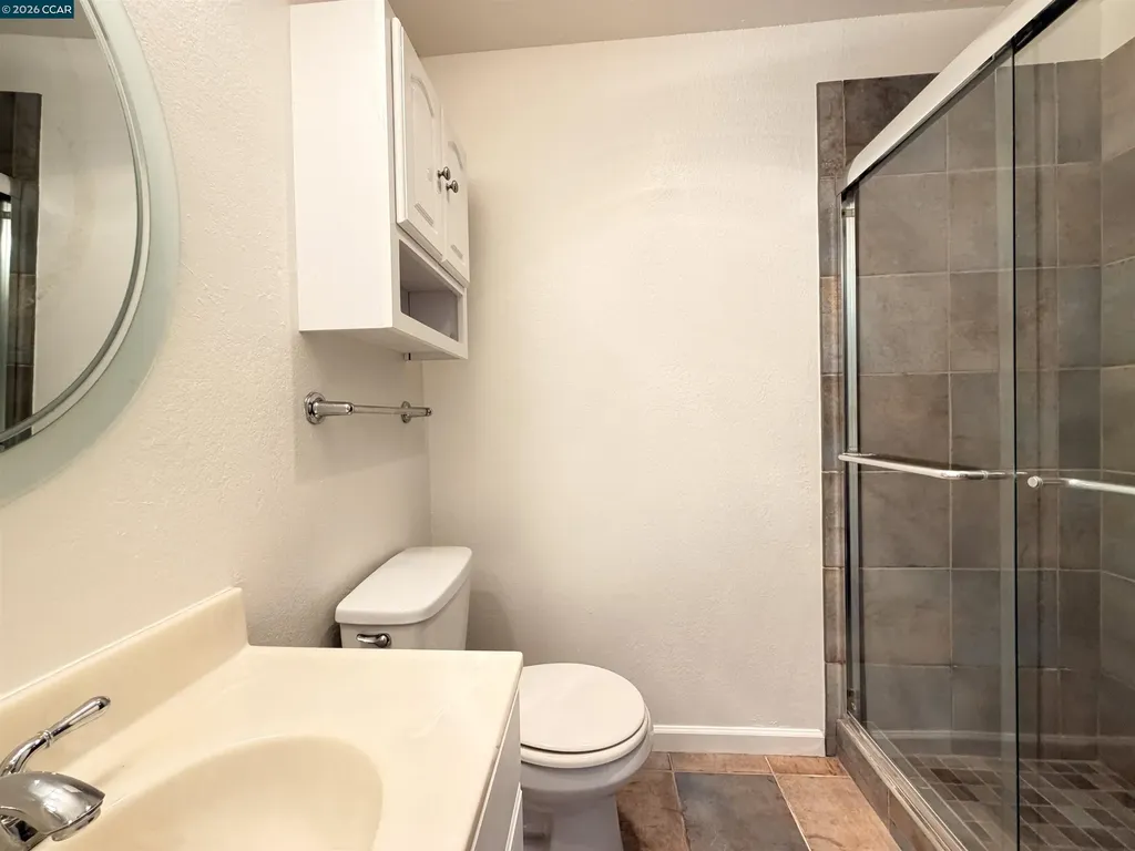 886 Valley Run Hercules CA 94547