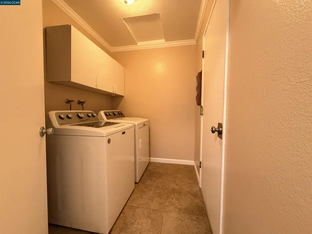 886 Valley Run Hercules CA 94547