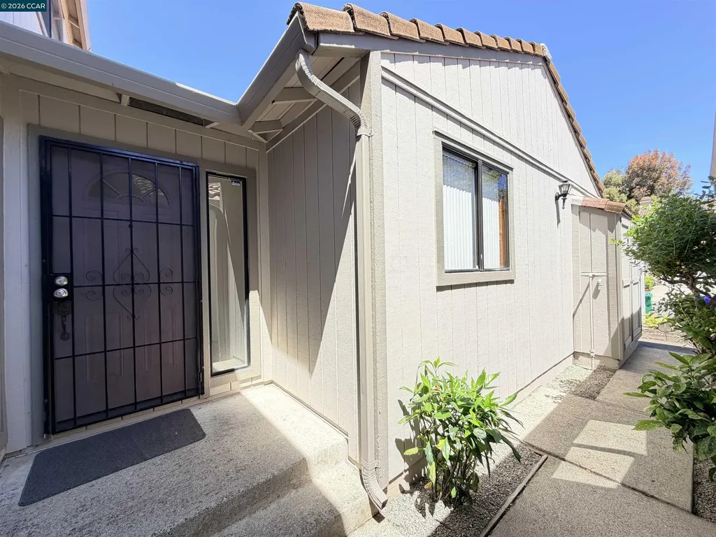 886 Valley Run Hercules CA 94547