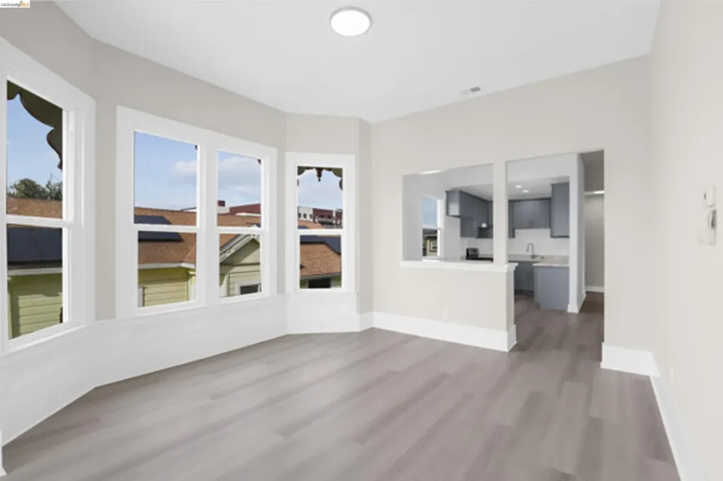 1002-4 36th Street Oakland CA 94607