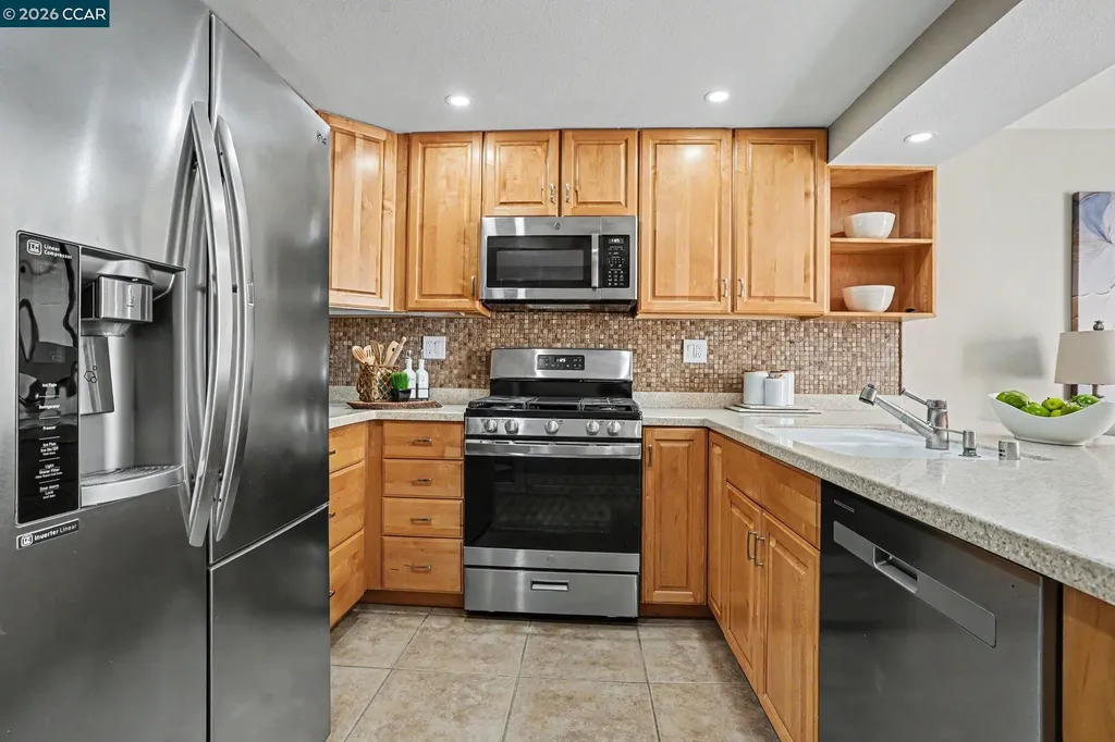 210 Carob Lane Alameda CA 94502