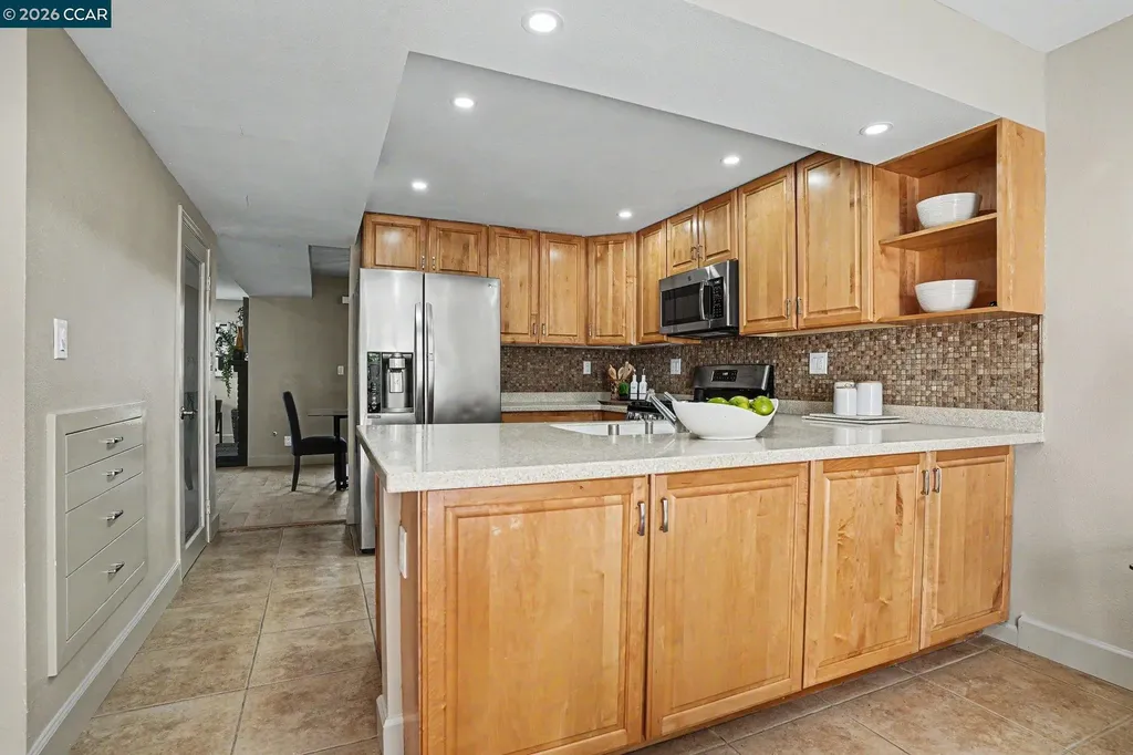 210 Carob Lane Alameda CA 94502