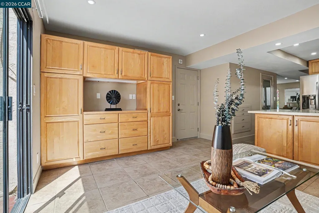 210 Carob Lane Alameda CA 94502