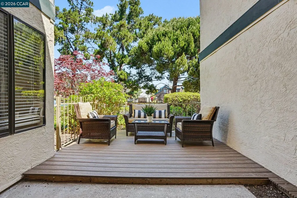210 Carob Lane Alameda CA 94502