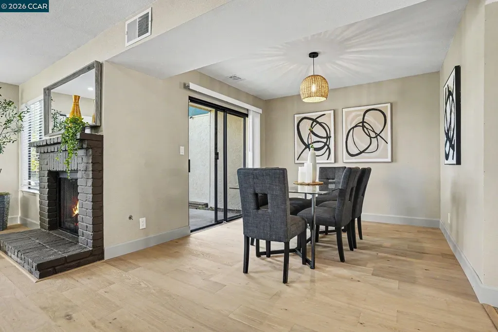 210 Carob Lane Alameda CA 94502