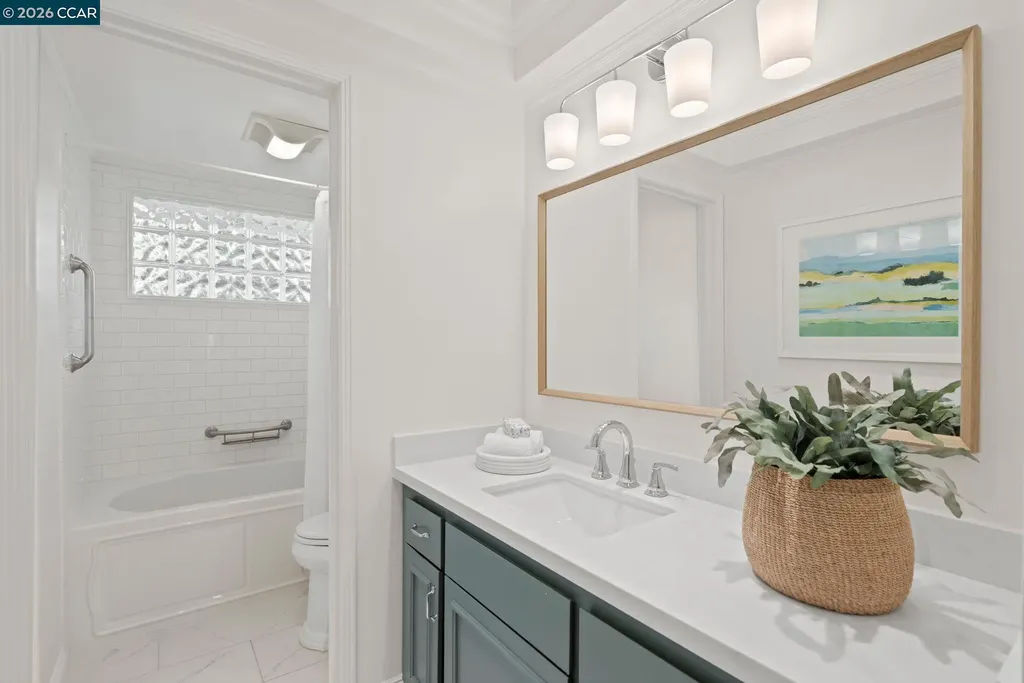 3856 Paseo Grande Moraga CA 94556