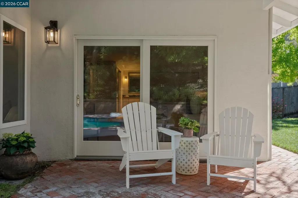 3856 Paseo Grande Moraga CA 94556