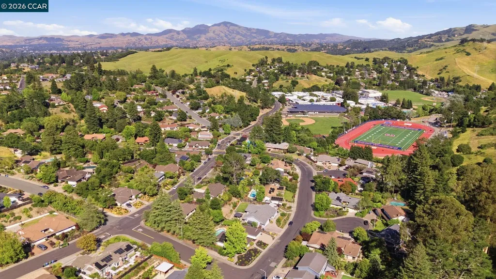 3856 Paseo Grande Moraga CA 94556