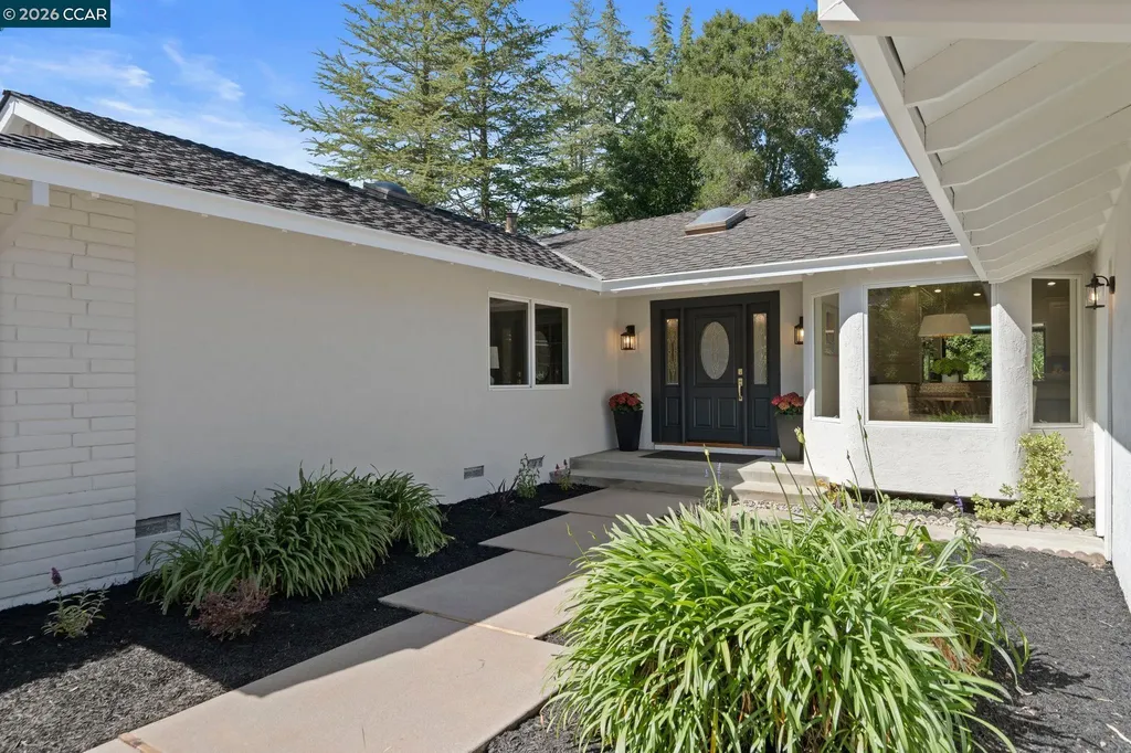 3856 Paseo Grande Moraga CA 94556