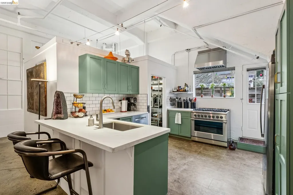 958 28th Street Oakland CA 94608