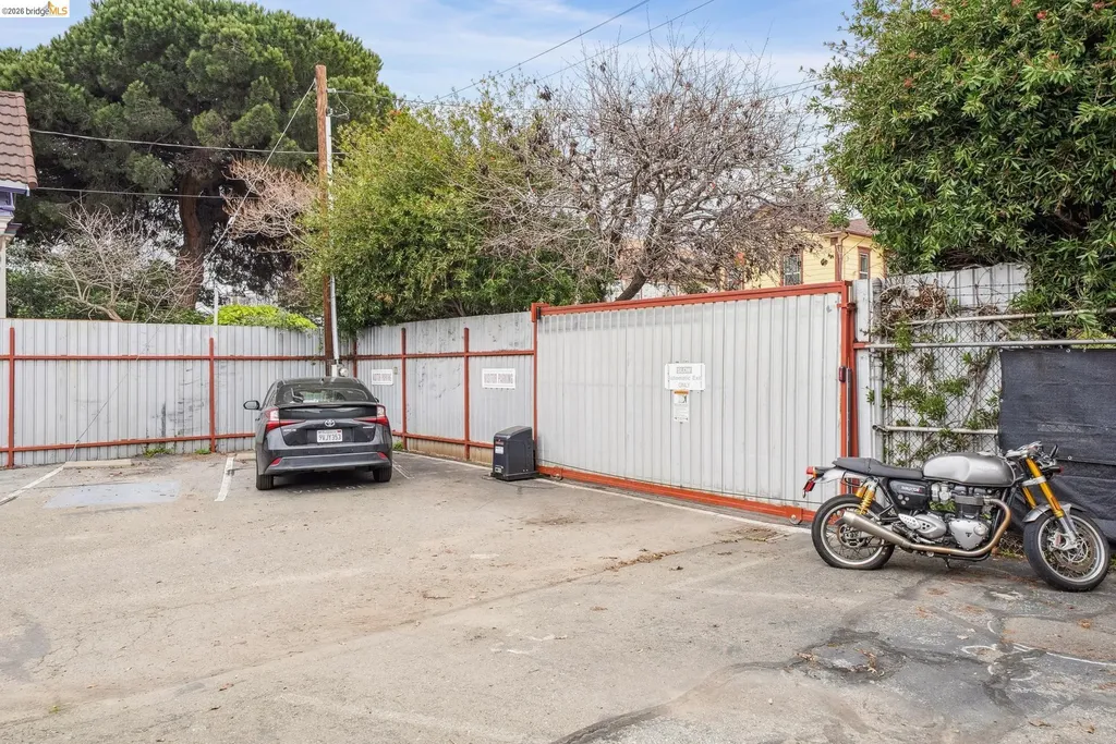 958 28th Street Oakland CA 94608