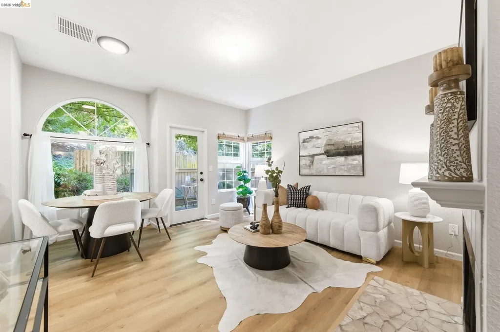 605 Forest Run Hercules CA 94547