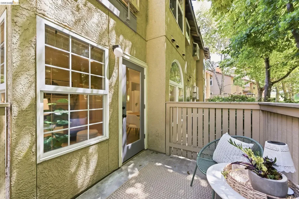 605 Forest Run Hercules CA 94547