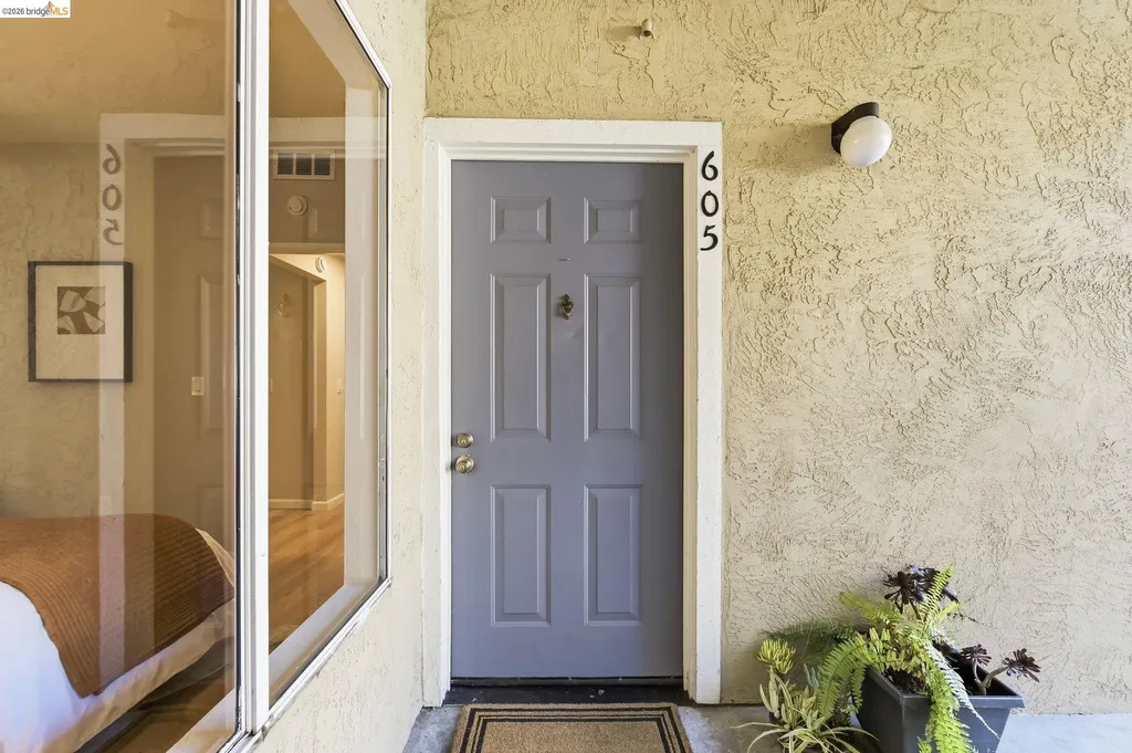 605 Forest Run Hercules CA 94547