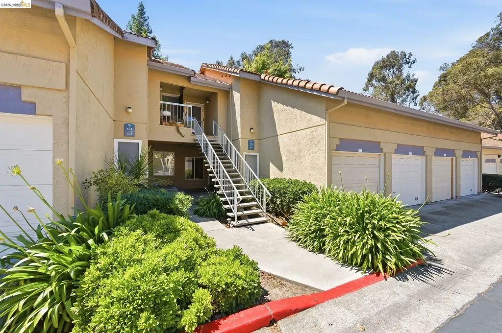 605 Forest Run Hercules CA 94547