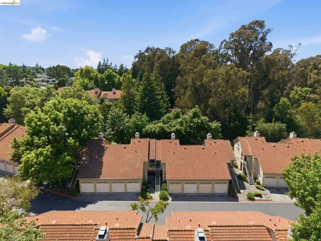 605 Forest Run Hercules CA 94547
