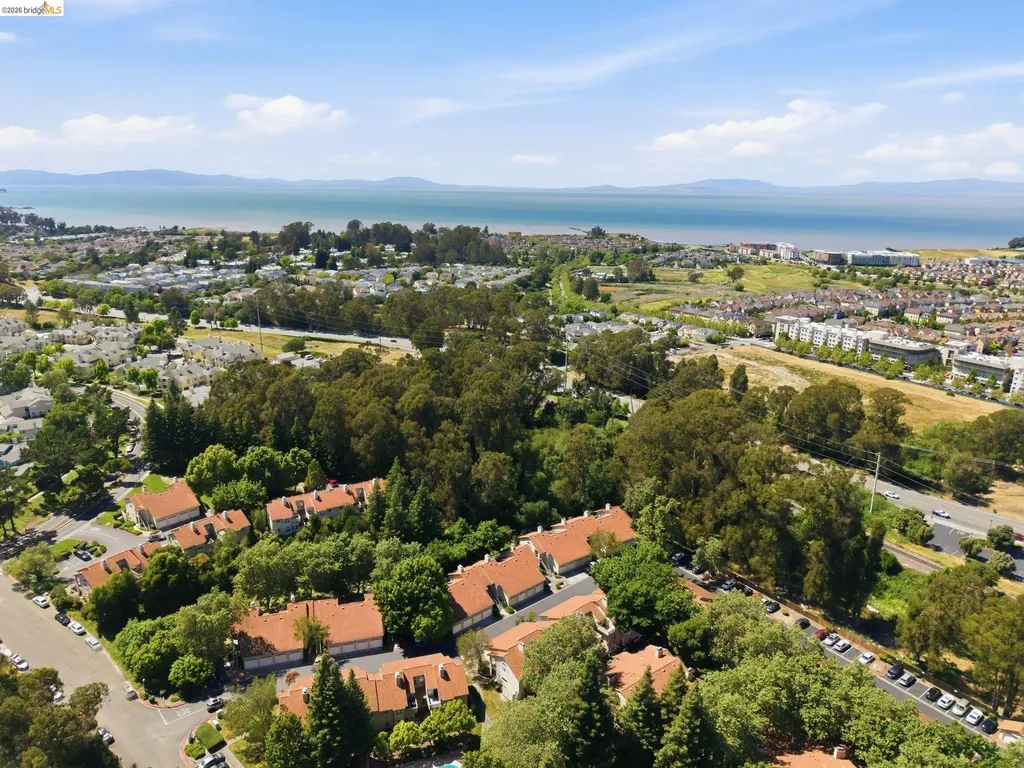605 Forest Run Hercules CA 94547