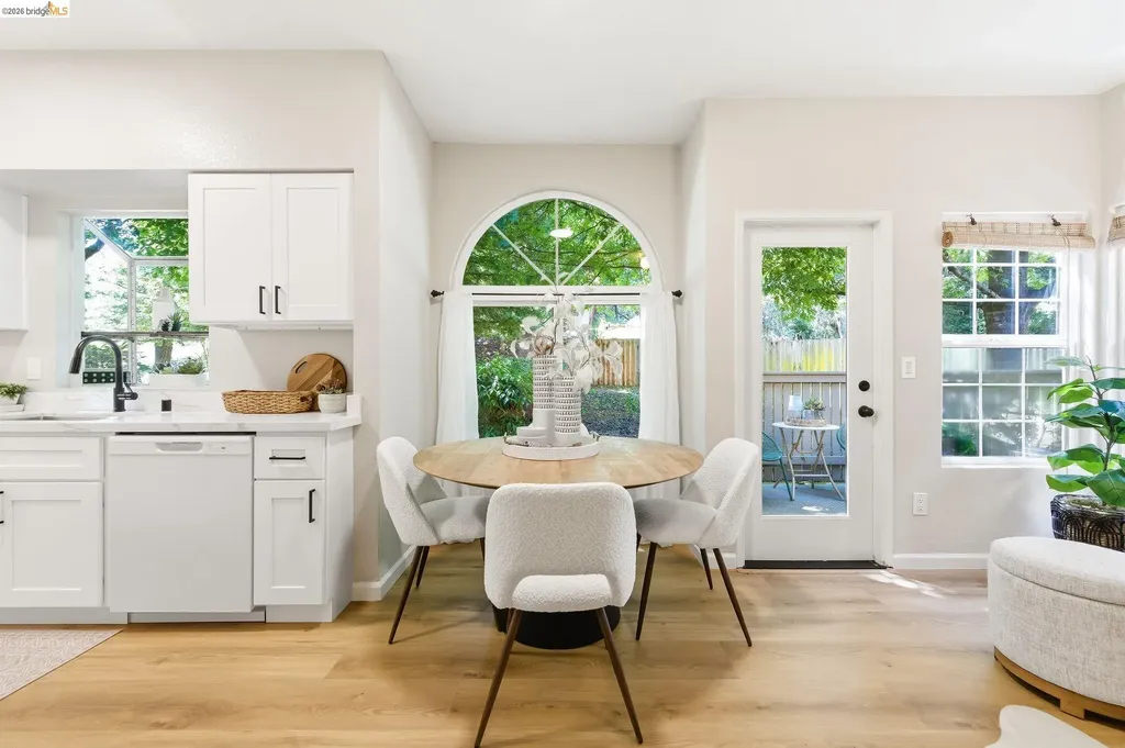 605 Forest Run Hercules CA 94547