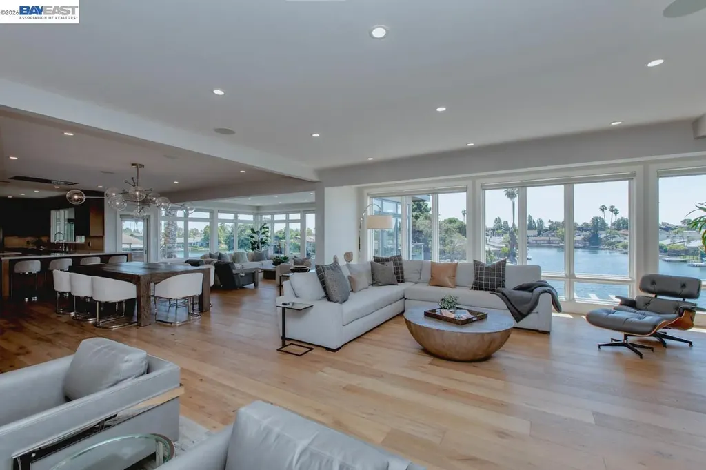 1235 Hawthorne Street Alameda CA 94501