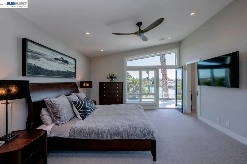 1235 Hawthorne Street Alameda CA 94501