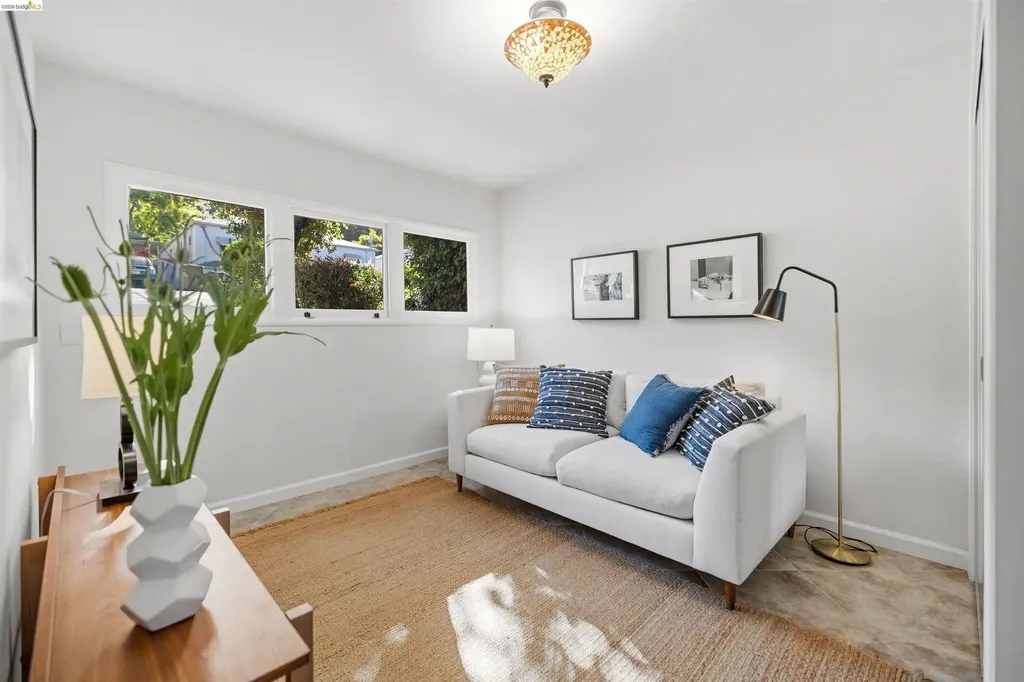 8108 Greenly Drive Oakland CA 94605