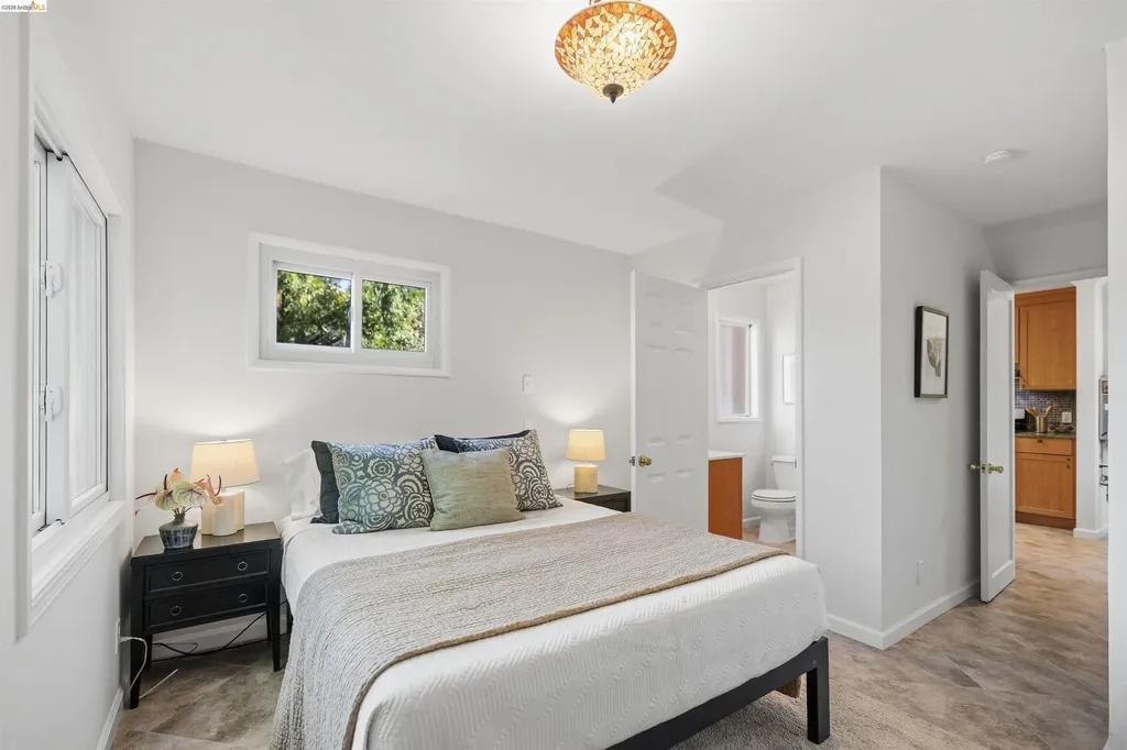 8108 Greenly Drive Oakland CA 94605