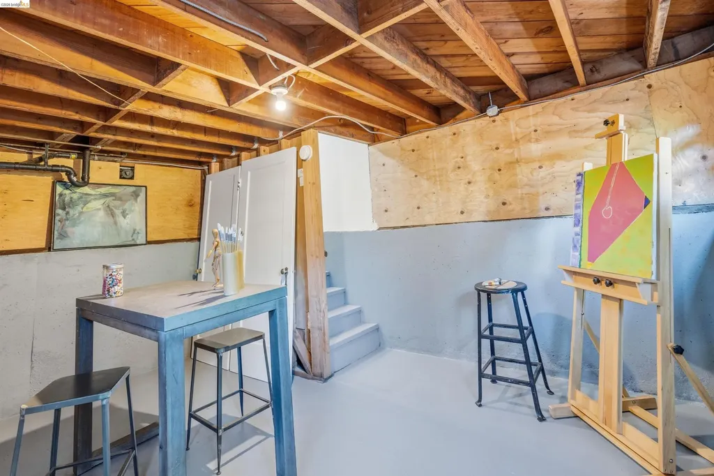 8108 Greenly Drive Oakland CA 94605