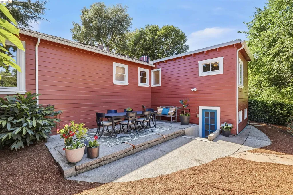 8108 Greenly Drive Oakland CA 94605