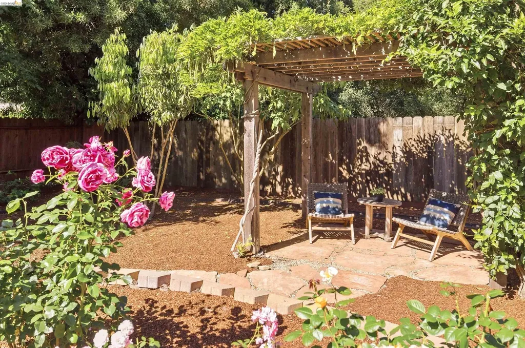 8108 Greenly Drive Oakland CA 94605