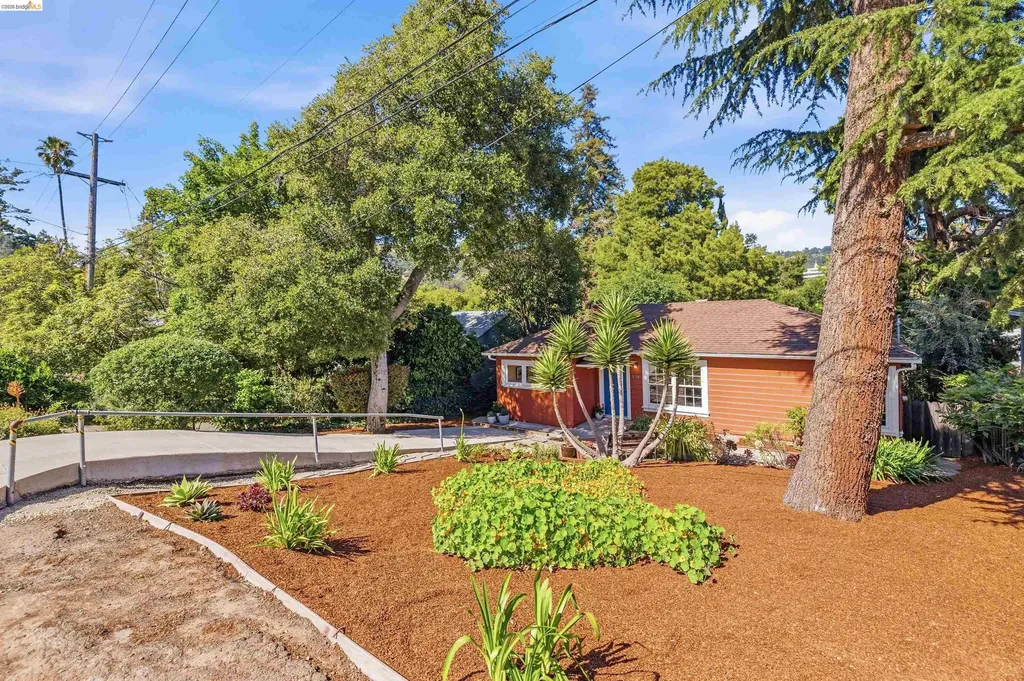 8108 Greenly Drive Oakland CA 94605