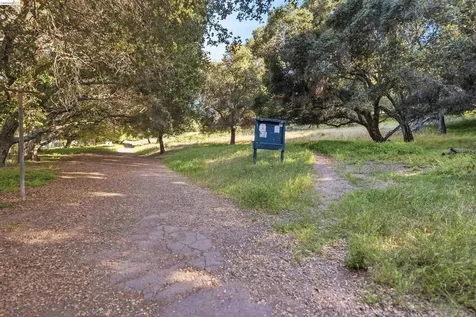 8108 Greenly Drive Oakland CA 94605