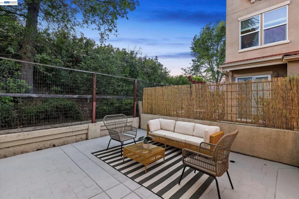 5880 Hillbrook Place Dublin CA 94568
