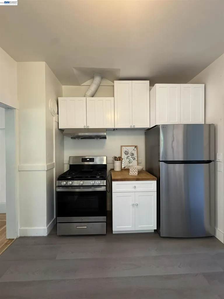 2221 Roosevelt Berkeley CA 94703