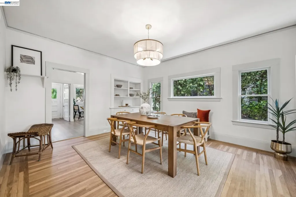 2221 Roosevelt Berkeley CA 94703