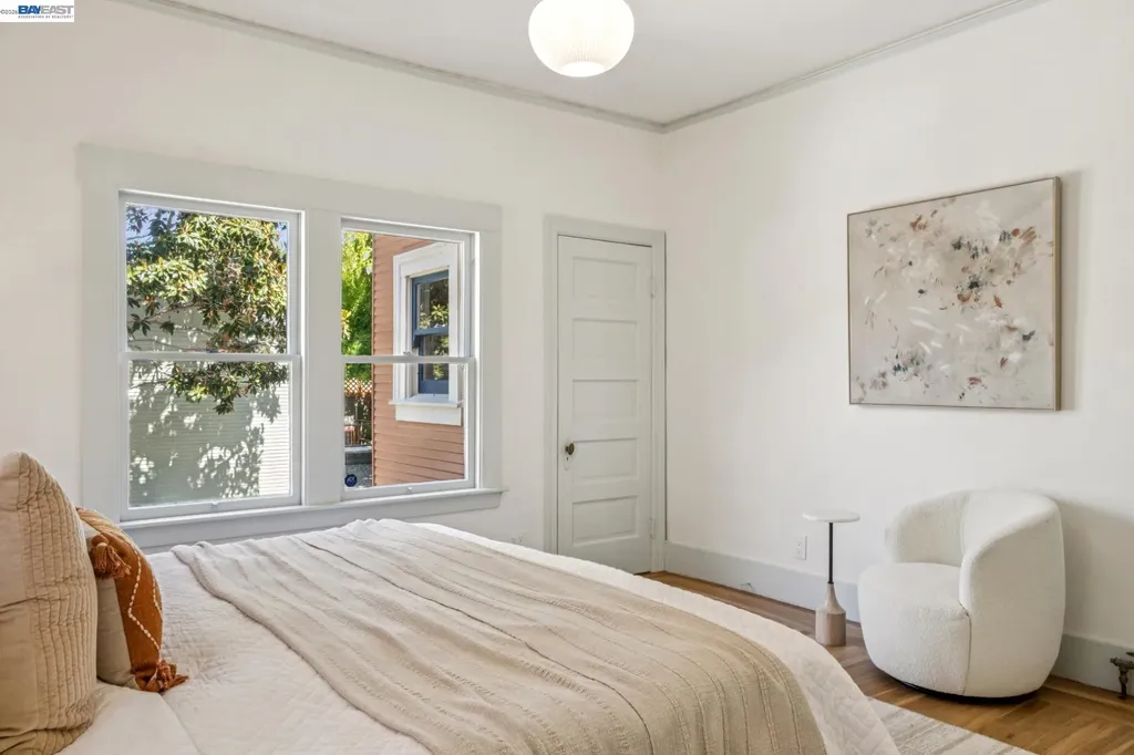 2221 Roosevelt Berkeley CA 94703