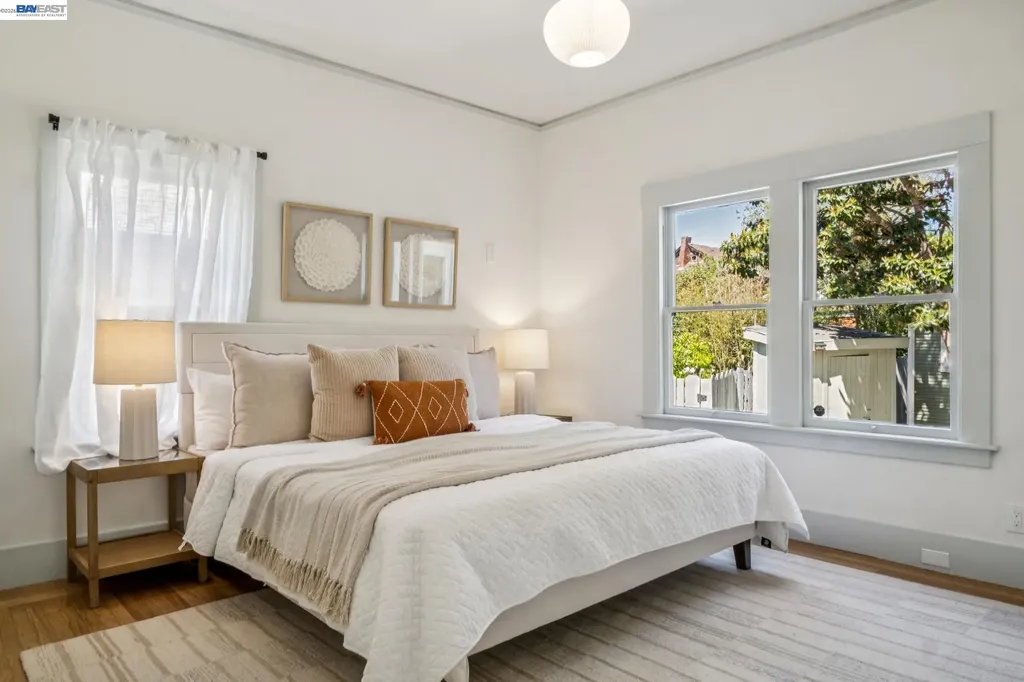 2221 Roosevelt Berkeley CA 94703