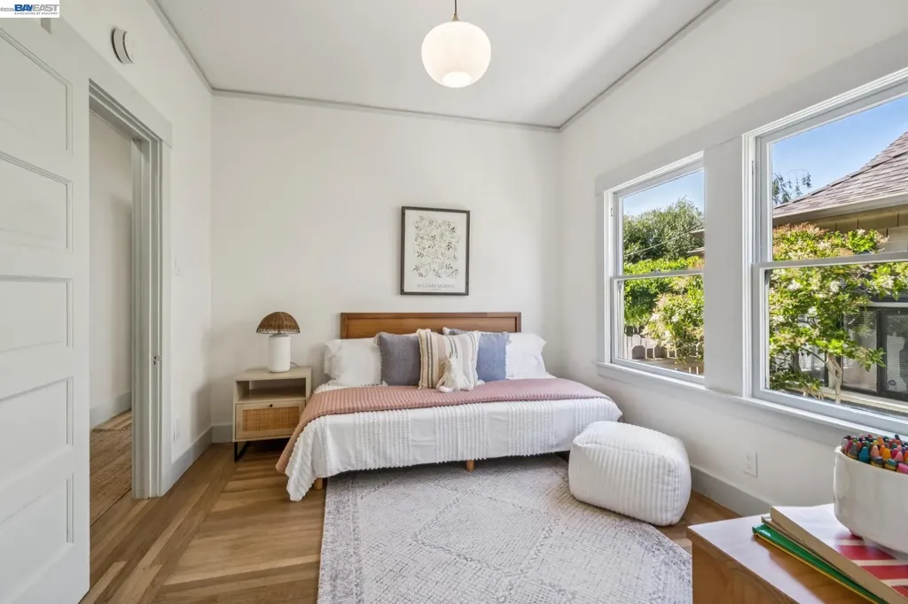 2221 Roosevelt Berkeley CA 94703