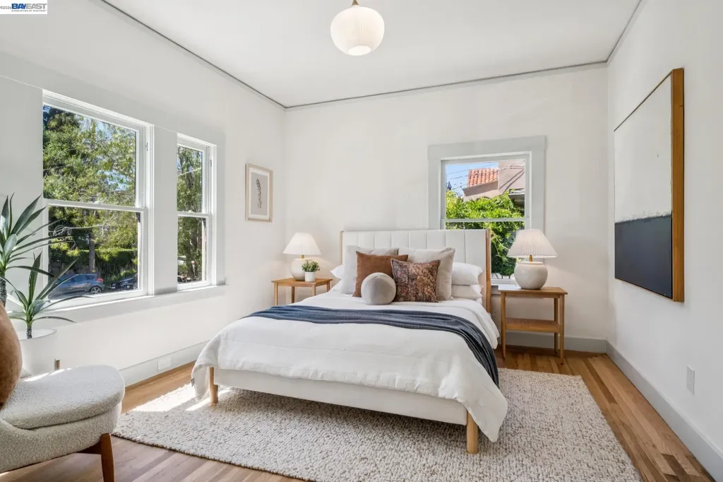 2221 Roosevelt Berkeley CA 94703