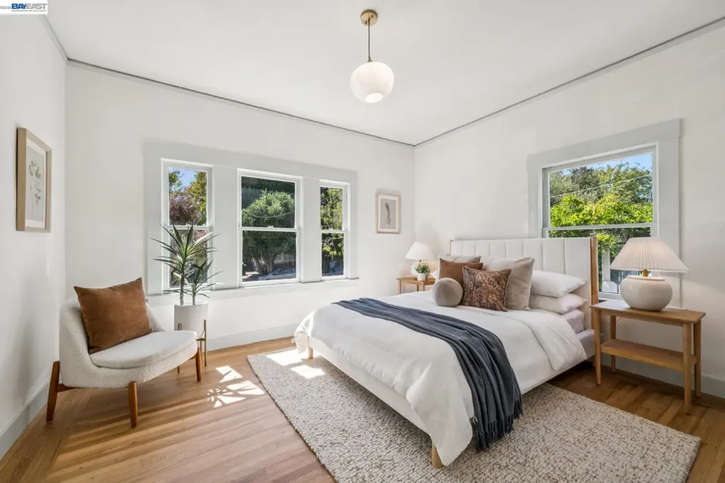 2221 Roosevelt Berkeley CA 94703