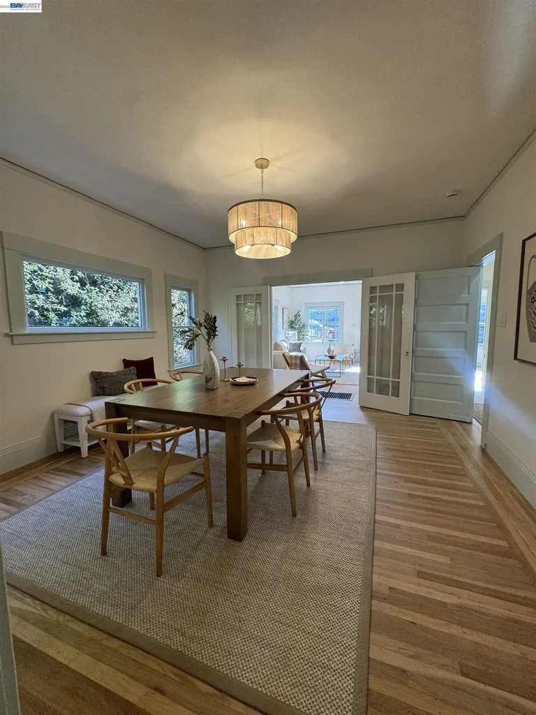 2221 Roosevelt Berkeley CA 94703