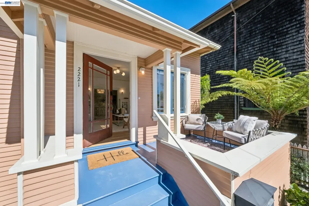 2221 Roosevelt Berkeley CA 94703