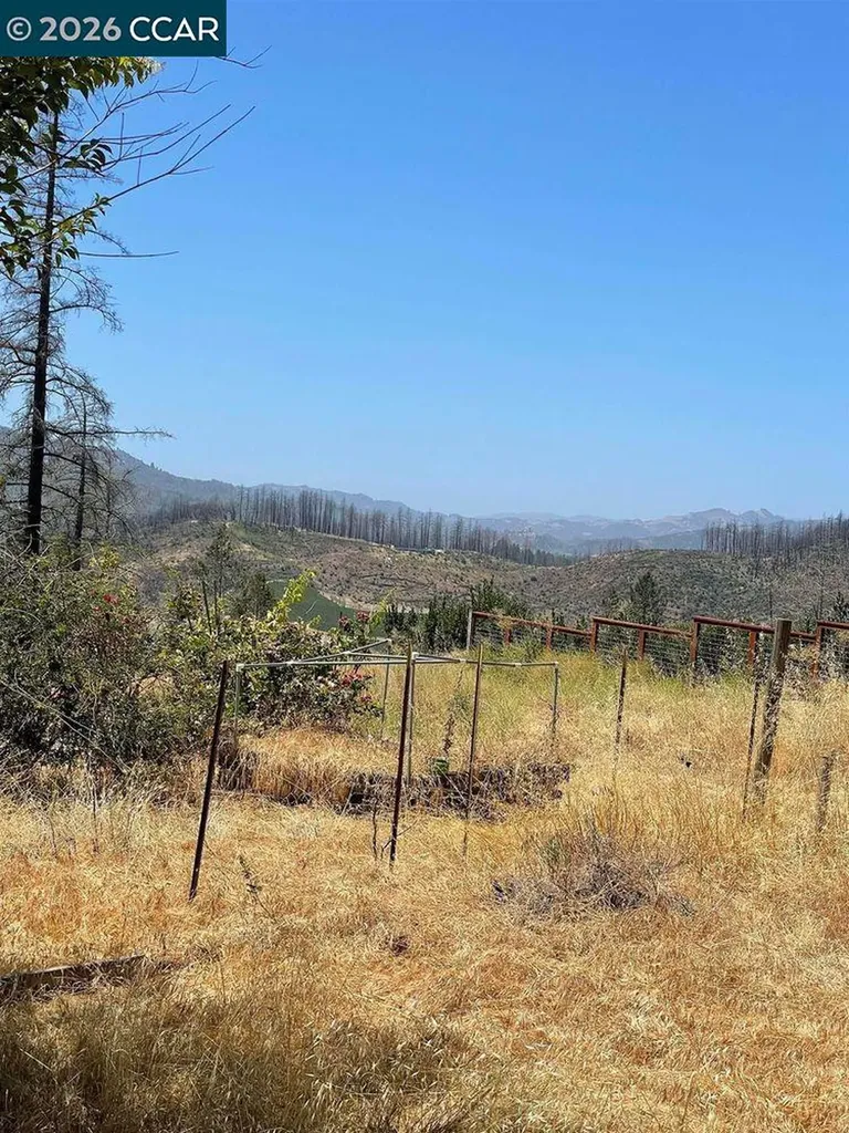 558 Community Hall Lane St. Helena CA 94574
