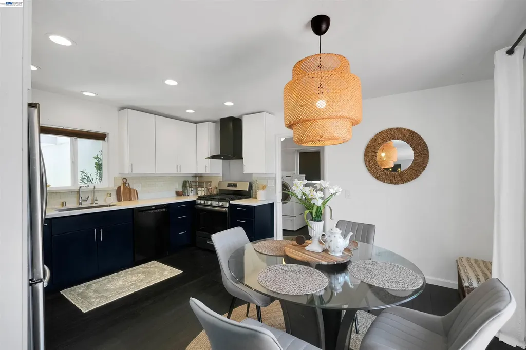 1341 Mcfarlane Lane Hayward CA 94544
